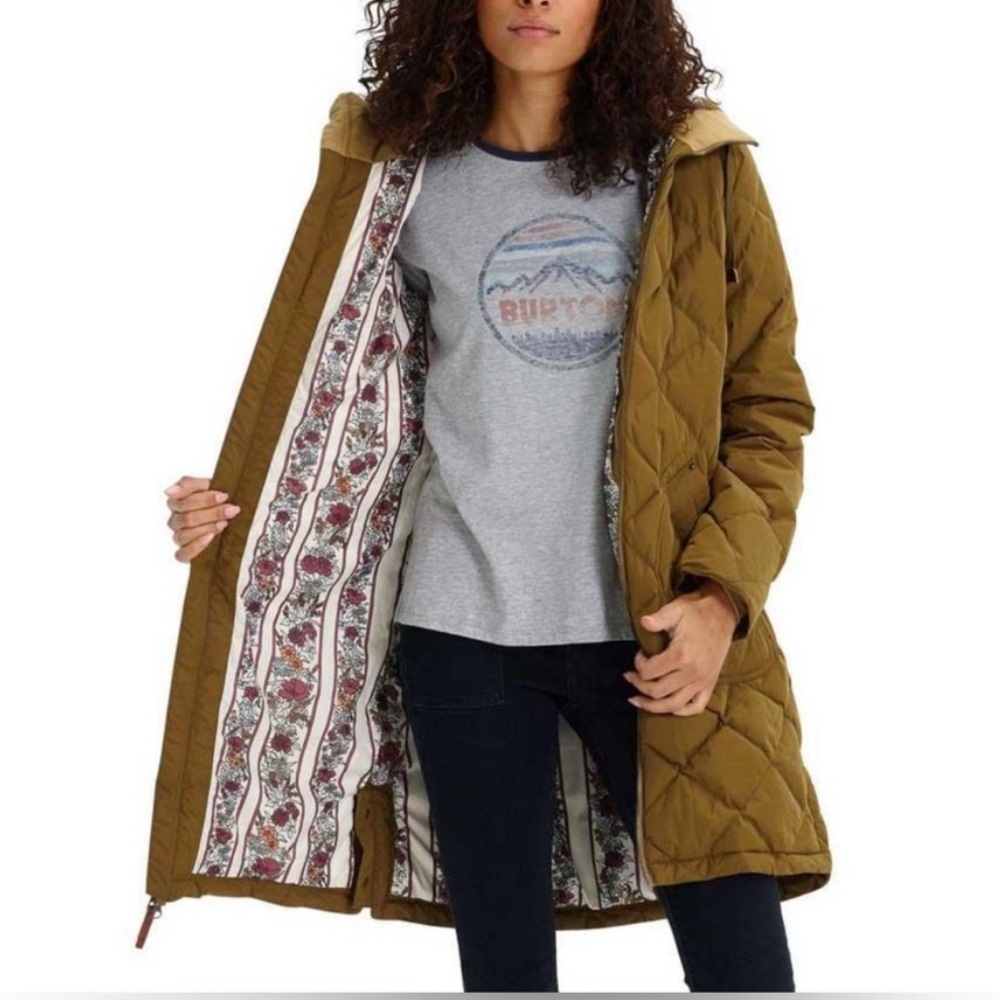 Burton Bixby Quilted Down Jacket. Size XS, very excellent pre-owned condition.